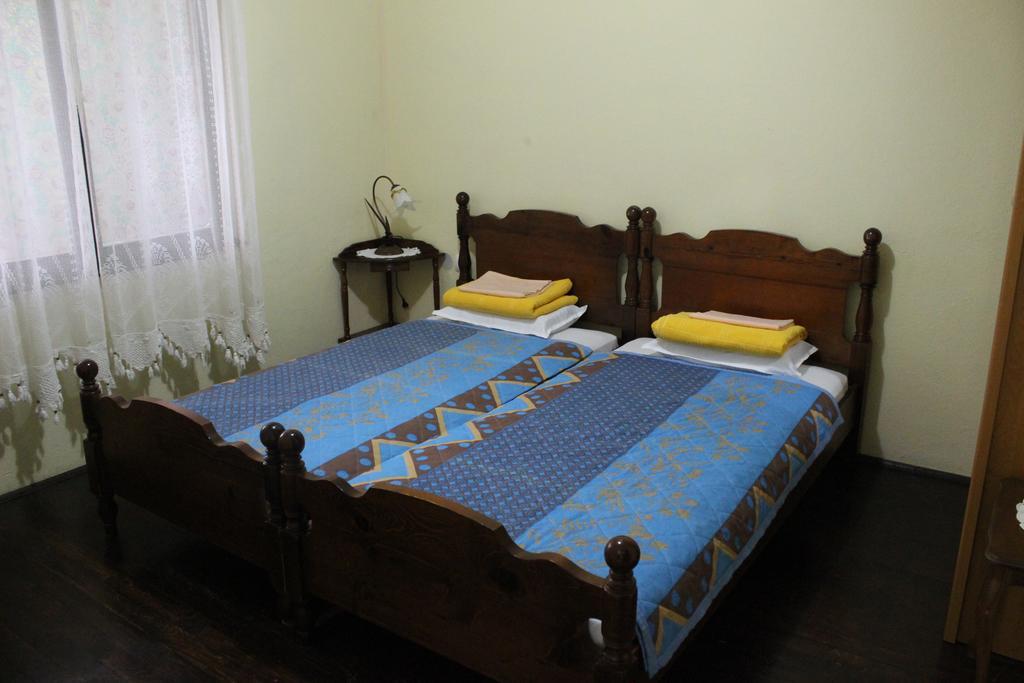 Apartments Mijuskovic Donji Morinj Oda fotoğraf