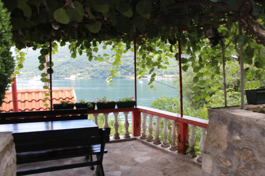 Apartments Mijuskovic Donji Morinj Dış mekan fotoğraf