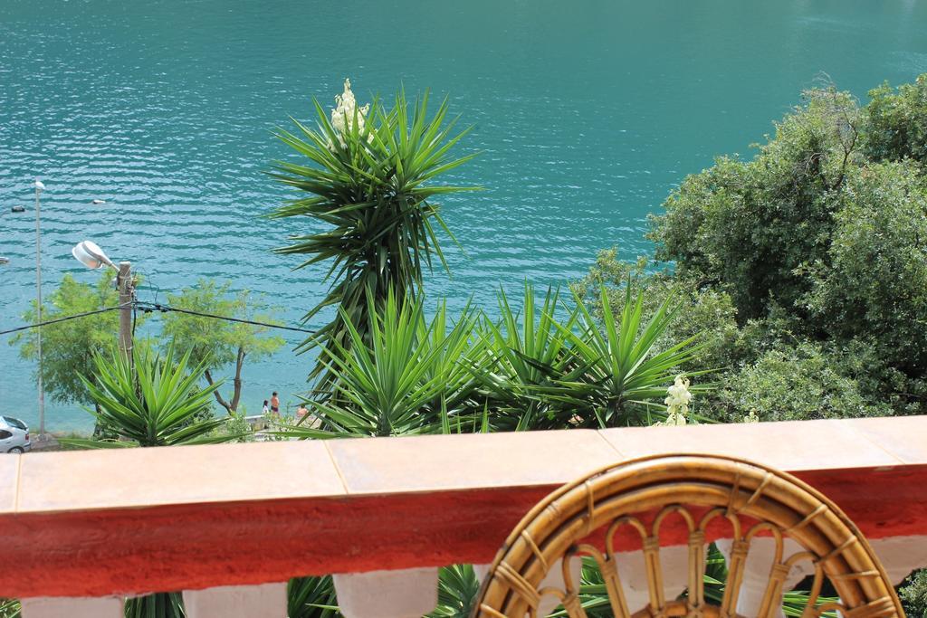 Apartments Mijuskovic Donji Morinj Dış mekan fotoğraf