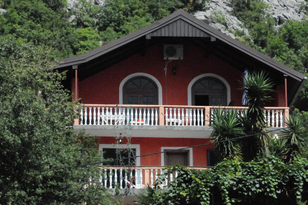 Apartments Mijuskovic Donji Morinj Dış mekan fotoğraf